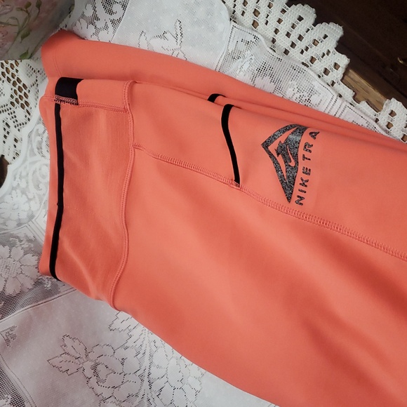 Nike Epic luxe tight fit running leggings size XL - Picture 5 of 6